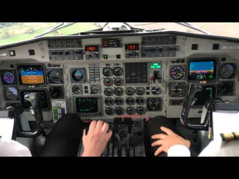 SAAB 340 Birmingham Landing Cockpit Footage