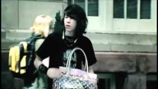 Honesty Ad Pass It On: Purse