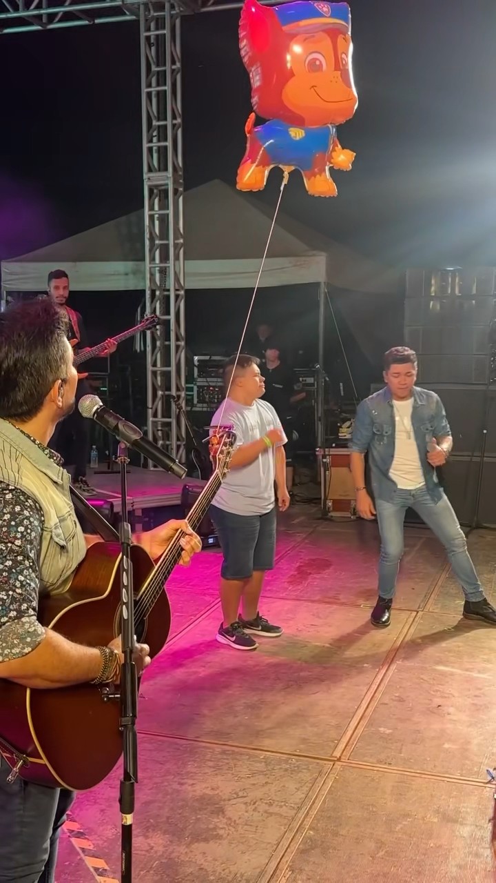 Um final de semana incrível com a galera de Goiânésia/GO e Paranaíta/MT! ❤️? #zehenriwueegabriel