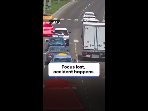 Real crash footage: Red light violation in Abu Dhabi