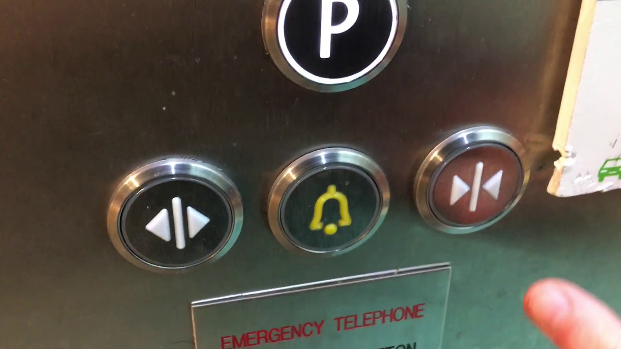 Lift tour: selfridges, Manchester