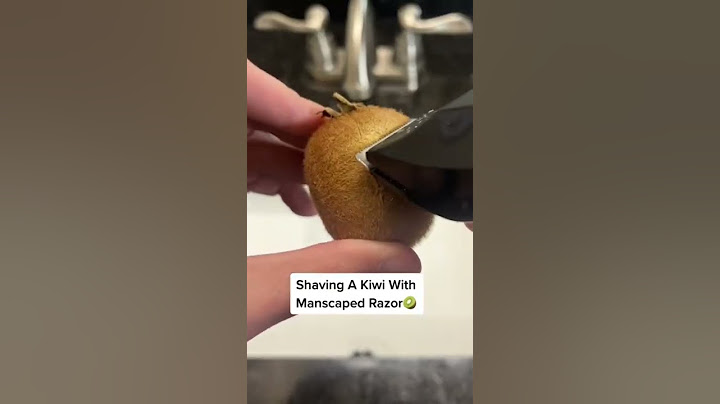 Shaving Kiwi With A Razor #Shorts