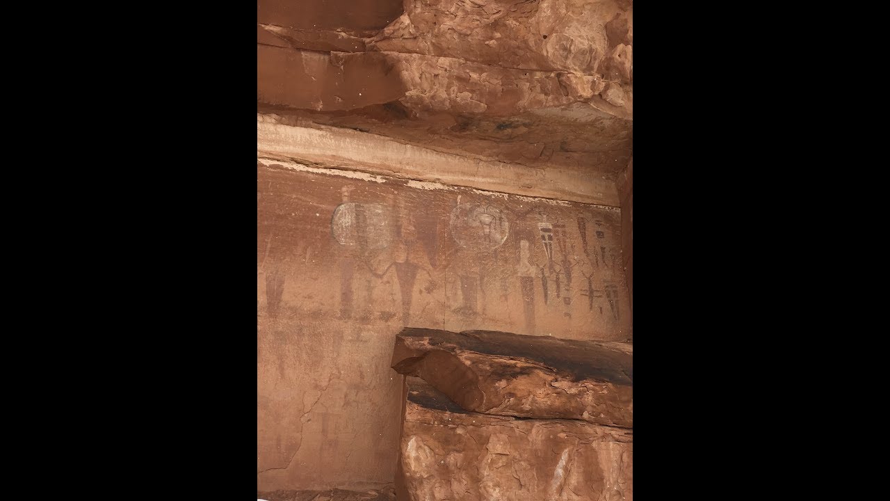 Courthouse Wash Rock Art Panel, Step by step Hiking Guide