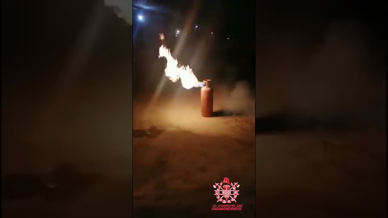 La Guadia nocturna el Jueves en práctica de extintores