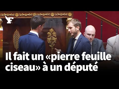 Un député LFI refuse de serrer la main du benjamin de l'Assemblée et fait un «pierre feuille ciseau»