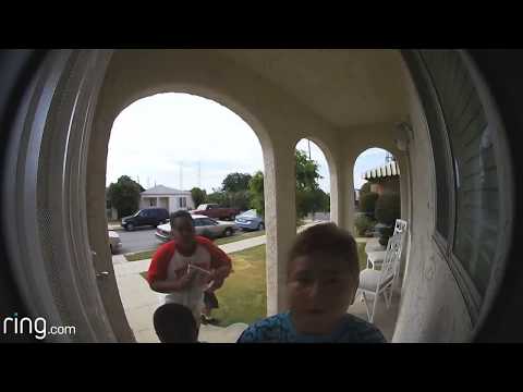 ring-doorbell-hilariously-amazes-kids
