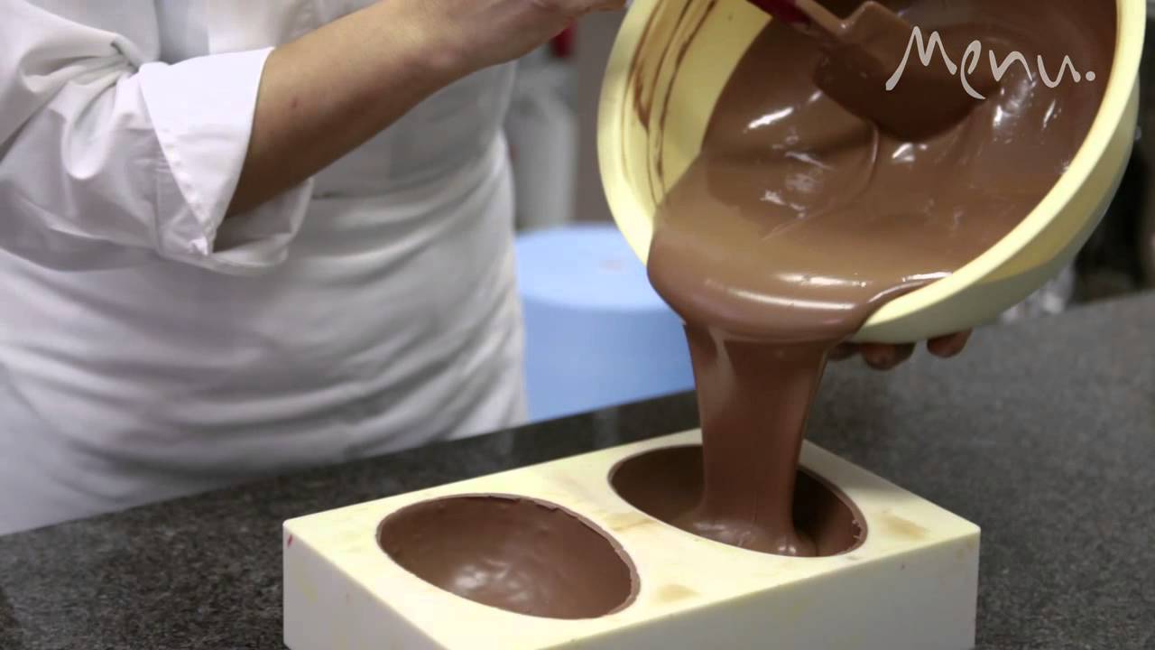 Revista Menu - ovo de Páscoa colorido