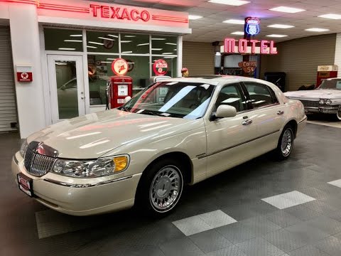 lincoln town cartier