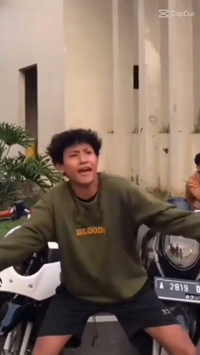 versi kak yeol ayres Ga usah bacot lu mau gua bantai🔪🔪🖤