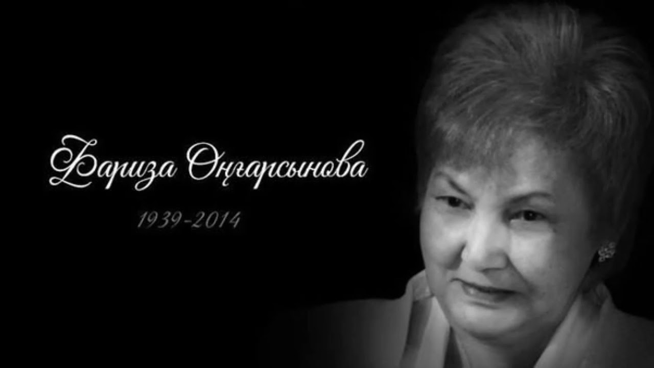 Әдемі алдын ала қараумен алғашқы секс туралы бейне