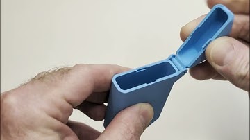 Assembly of Light Duty, Parametric, Hinged Container