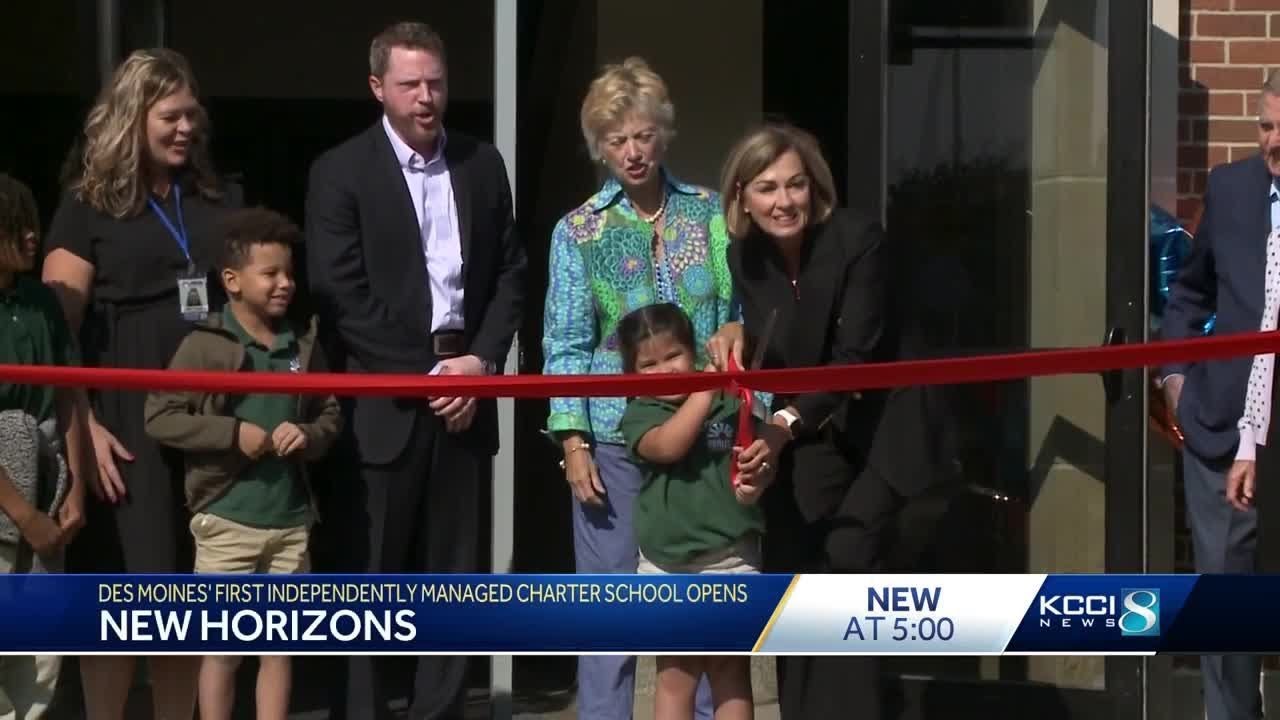 Reynolds attends ribbon-cutting ceremony for new Des Moines charter