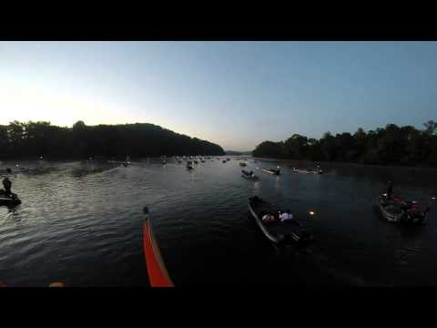 2014 Heartland Angler Classic blast off of over 350 boats on Chickamauga