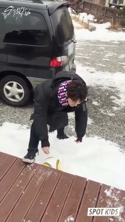 STRAY KIDS • ChanHo Playing ⚽ They're so Adorable 😭❤️