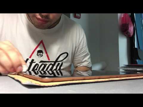 Наклеиваем защитное стекло на iPad Pro 12,9 дюйма Наклеиваем защитное стекло на iPad Pro 12,9 дюйма