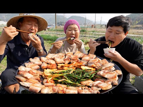 봄철 파로 만든 맛있는 파김치와 쫀득쫀득한 오겹살, 볶음밥으로 마무리~ (Samgyeopsal &amp;<strong>amp</strong>; <strong>Green</strong> onion kimchi) 먹방!