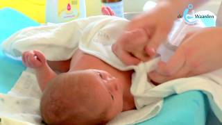 Download Lagu De baby in bad doen en verzorgen – Kraamzorg de Waarden MP3