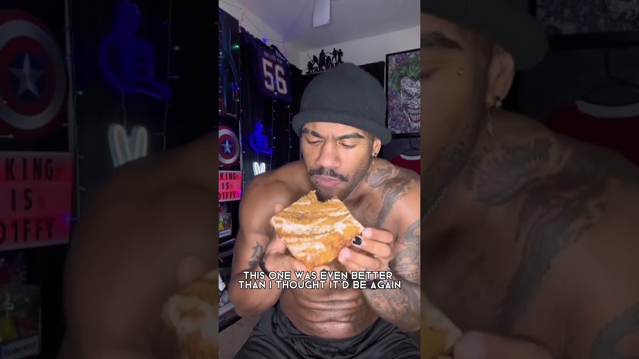 Wait, there’s a MINI APPLE PIE inside that brownie! 👀🥧 