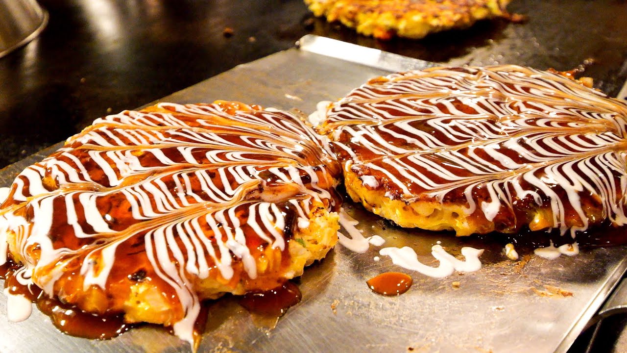 焼きそばラッシュ！注文が殺到する大阪お好み焼き店の鮮やかな鉄板さばき丨Best Okonomiyaki in Osaka