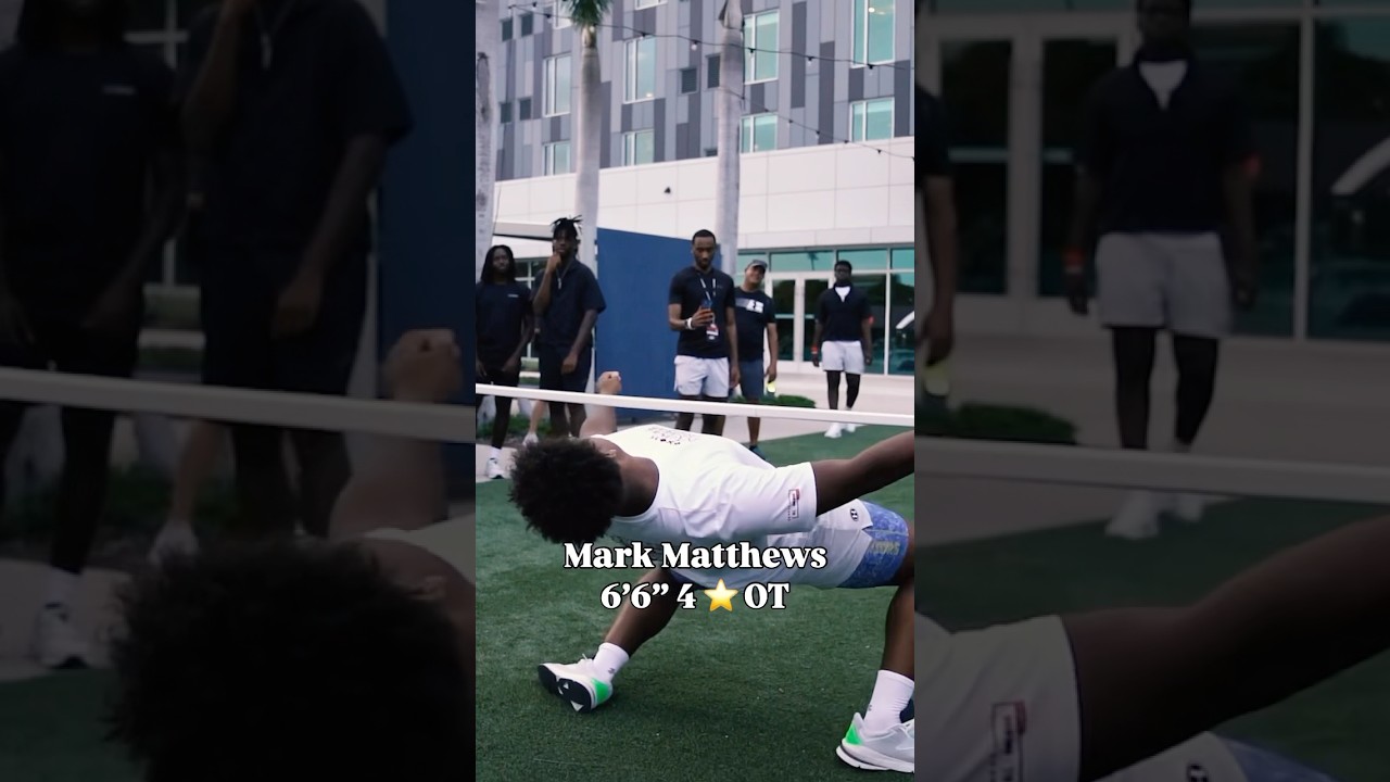Ever seen two 4 ⭐️ prospects play limbo before? Now you have 😭 #football #shorts
