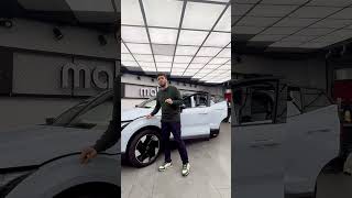 Küçük Ama Canavar Gi̇bi̇ Volvo Ex30 Makro Garajda