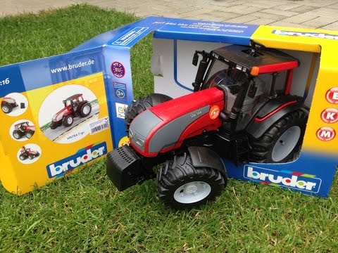 tracteur valtra jouet