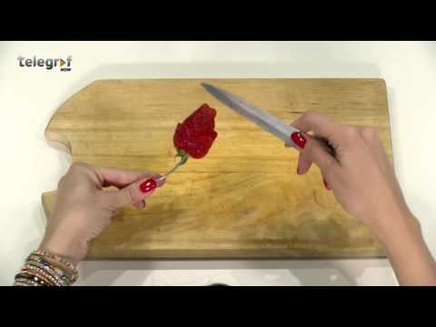 Video: Kako Napraviti Ružu Od Jagoda
