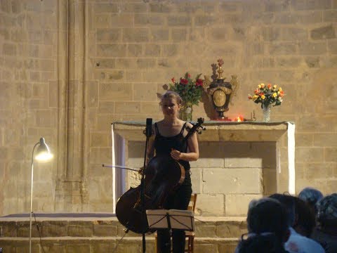 BACH FESTIVAL GERS : Violoncelliste tchèque Anna BRIKCIUSOVÁ à Beaumarchés ( Prélude, BWV 1008 )