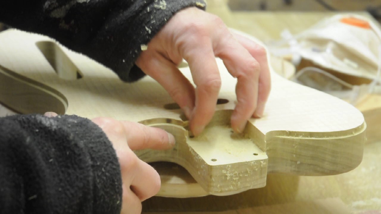 DIY Luthier Telecaster build part 5: Routing body cavities and binding ...