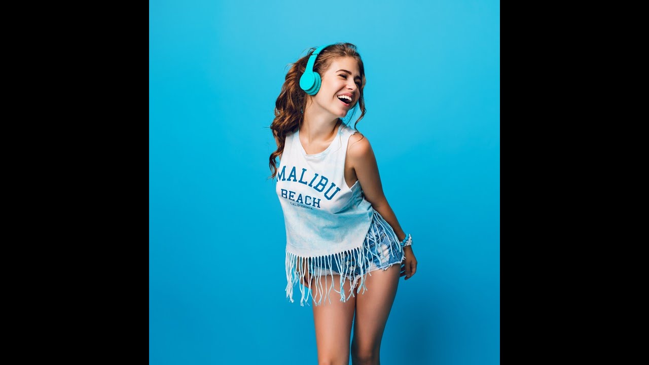 Feel every mood — from energy to calm. Moodenca