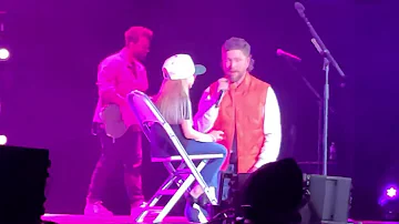 Chris Lane pulls me on stage!!!