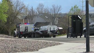 Barricaded suspect prompts shelter-in-place near Woodmen walking trail