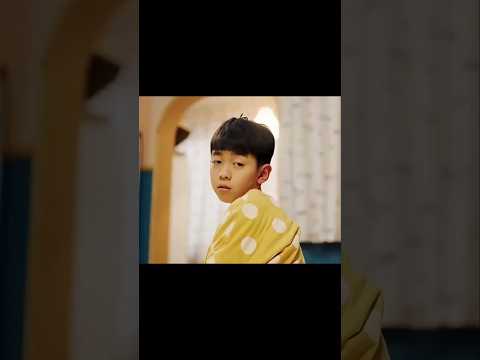 الولد كان يتأخر يومي ا للذهاب إلى المدرسة قصير