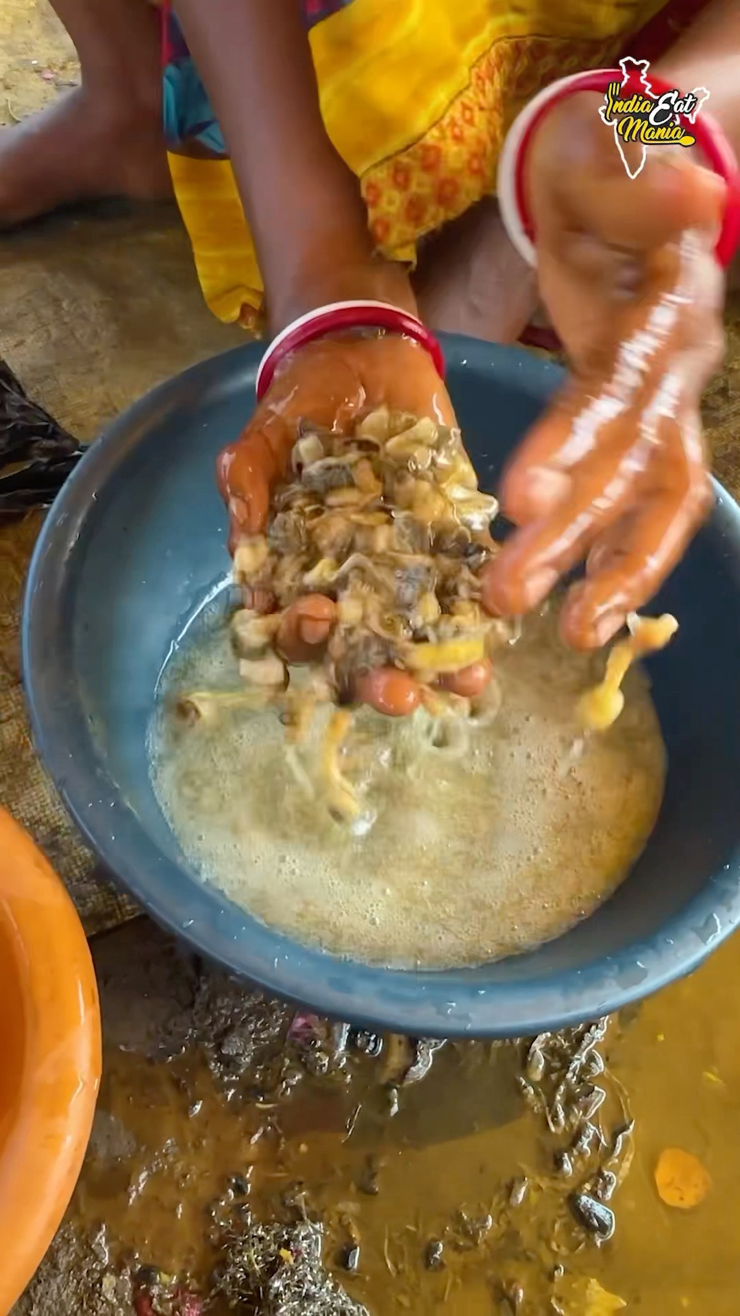 Adivasi Bazar Ki Special Healthy Tawa Ghongi/Snails Fry Making #jharkhand #shorts