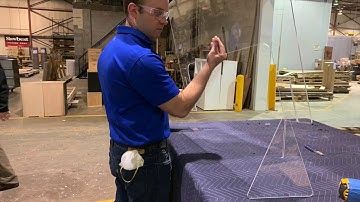 Showbest: Acrylic Sneeze Guard