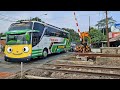 Disini Markasnya Truk Kontainer, Truk Molen, Dump Truk, Truk Oleng, Truk Hino Mirip Frank Tayo