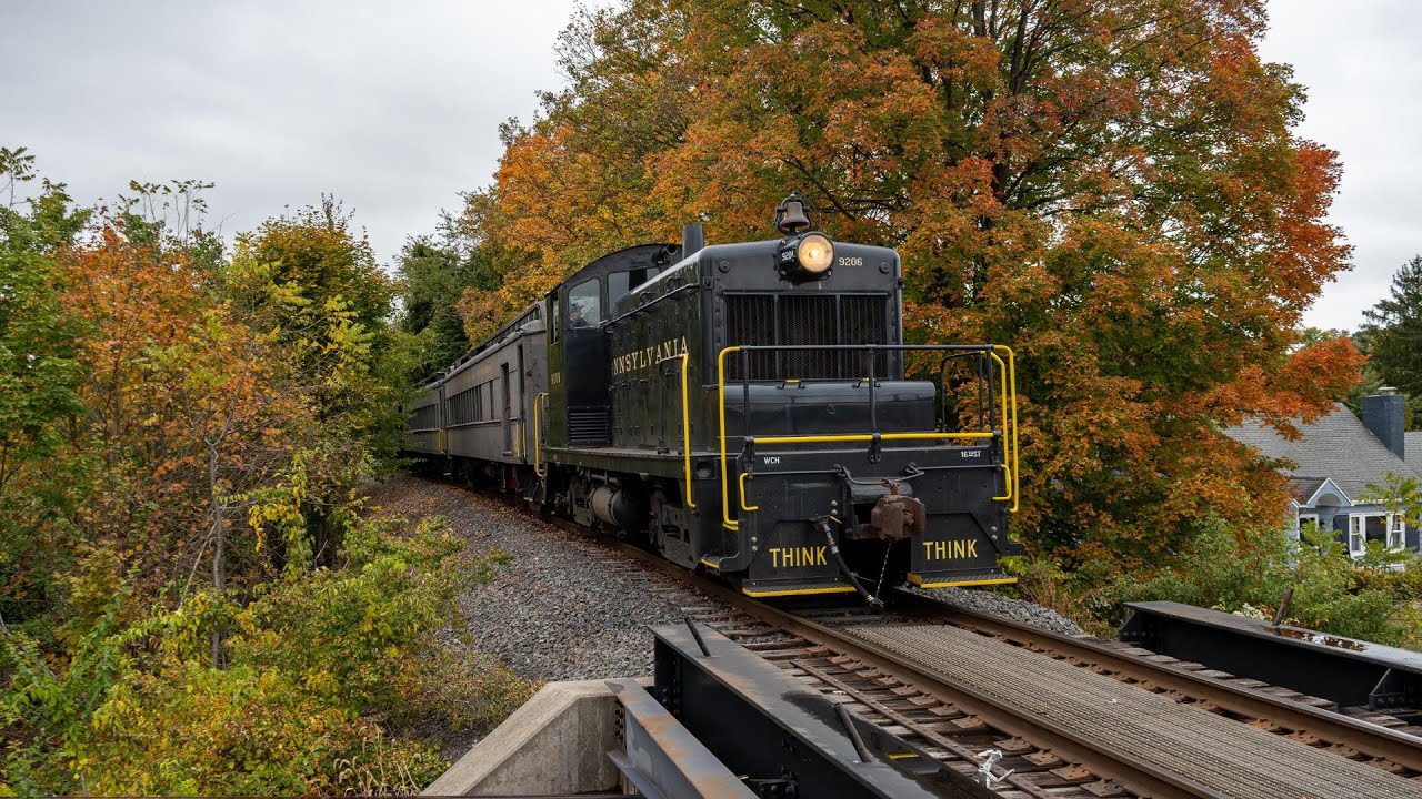Black River & Western Pumpkin Trains with a PRR SW1, Railfanning Ringoes - Flemington, NJ 10/11/25