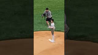 MLB 서울시리즈 - la 다저스 vs 키움 히어로즈  - 전종서 시구