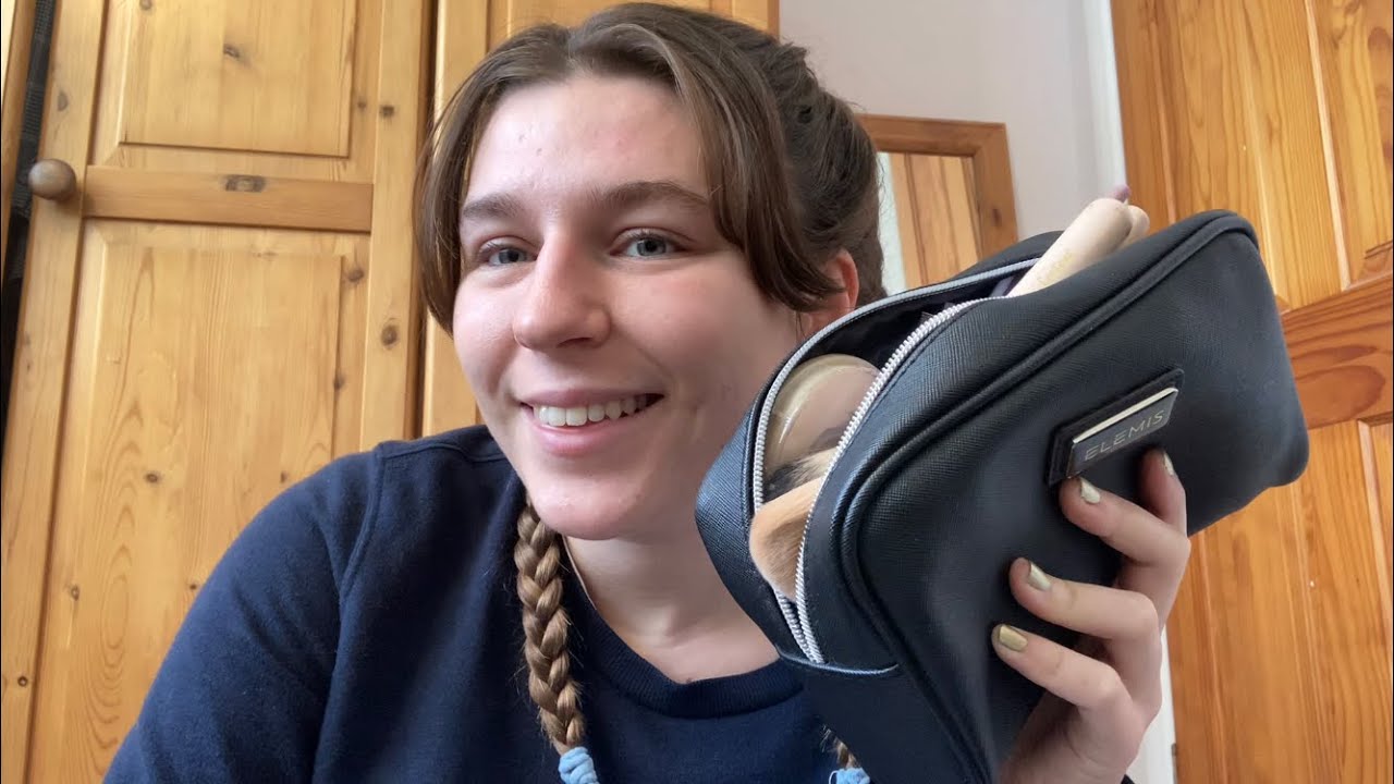 ASMR What s In My Make Up Bag travel Edition YouTube ASMR What s In My Make Up Bag travel Edition YouTube