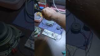 musical effects with a Transmitter and Receiver on a breadboard and a musicalnpiezo sounder