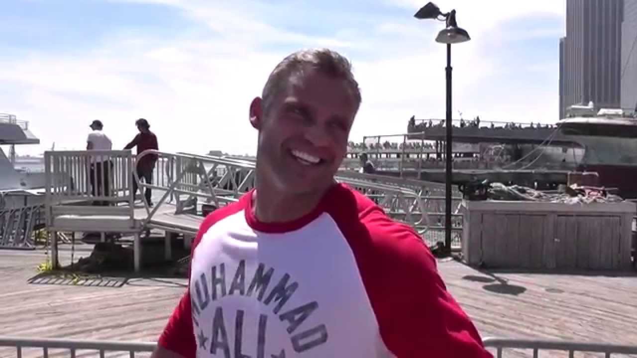 A zase trochu New York - Martin Mester IFBB PRO Mens Physique - YouTube