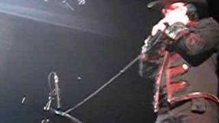 Video thumbnail of "U2 sing Happy Birthday to BB King - Toronto 2005-09-16"