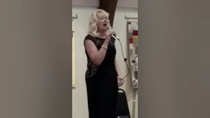 Debbie McPherson siging Moon River with Southern J...
