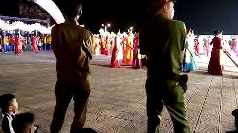 Múa bông chèo cạn