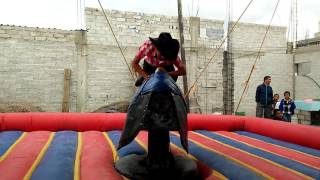 La Mejor Monta En El Toro Mecanico