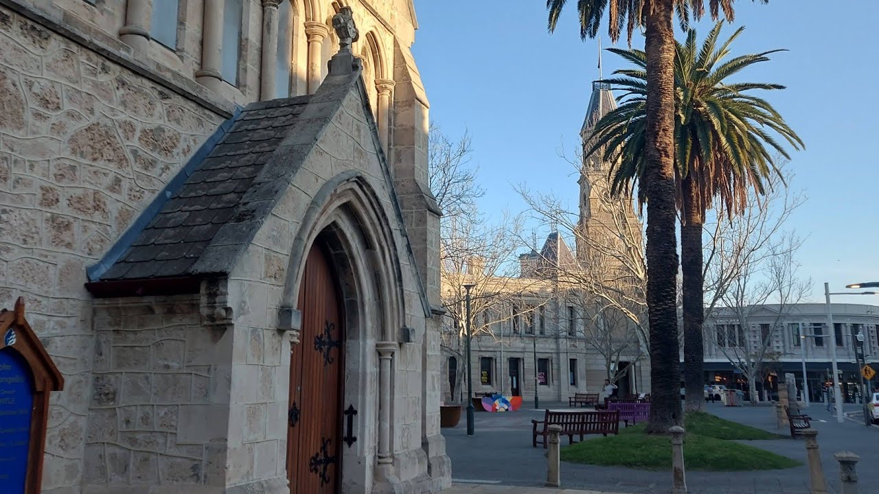 EP 60 : Walk around and explore Fremantle