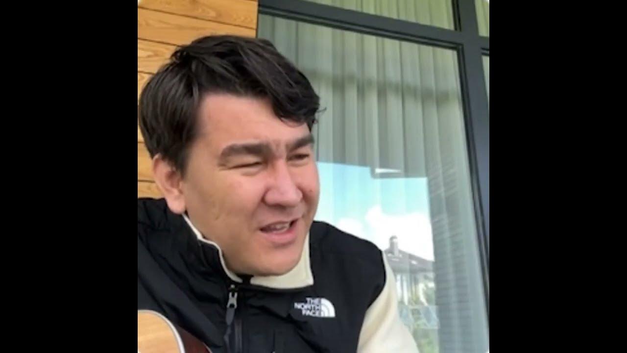 кстати с азаматом. харламов мусагалиев кстати. кстати с азаматом. шоу с азаматом и харламовым. кстати с азаматом.