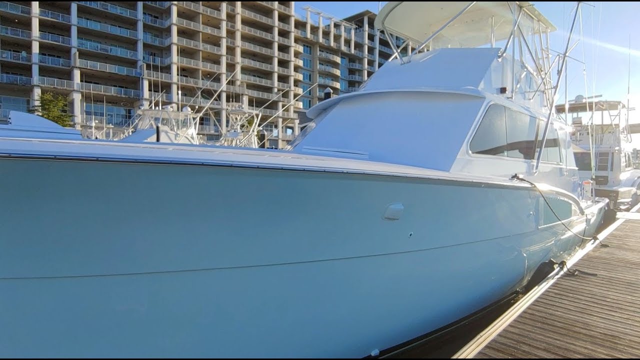 Salty Quicky #180 - Previewing Friends' 53' Hattaras in Orange Beach!