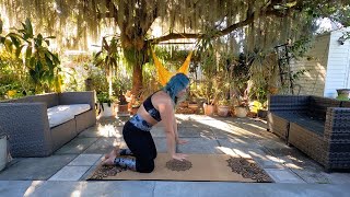 How to Activate Hasta Bandha During Yoga for Happy Wrists 🧘🏼‍♀️✌🏻💙✨ #shorts #yoga #yogatips