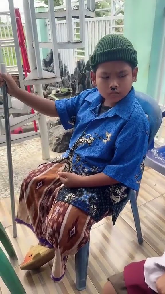 Vidio kocak dan gokil @nyaikembang1nyaikembang1 /Rindu kakek?